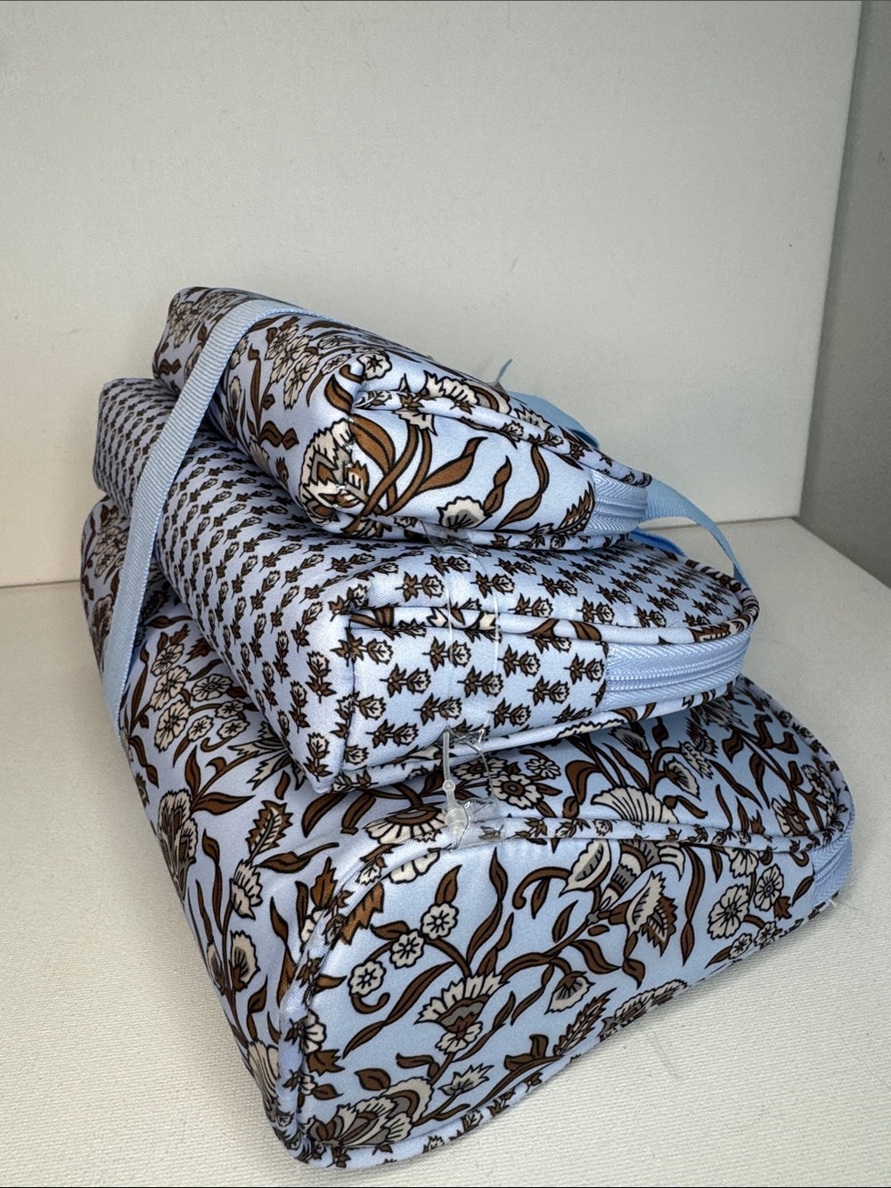 Nicole Miller Cosmetic Bag 3-Piece Set Blue Floral - Picture 3 of 3